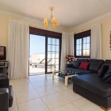 Apartment 1 - Two Bed Penthouse *